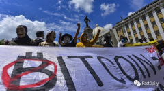 我那一心买币的霸道总统啊 你可知萨尔瓦多在哭